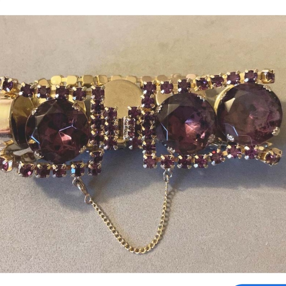 Vintage Rare Unsigned Large Purple Color Rhinestone Bracelet and Earrings - Picture 3 of 3